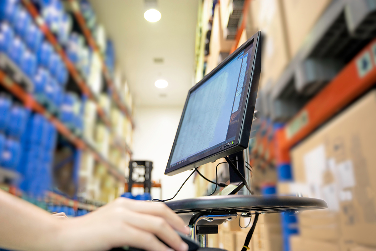 Asiakaslähtöisyyttä ja teknologista edelläkävijyyttä – mikä logistiikassa on muuttunut?
